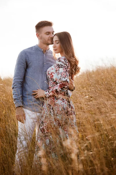 Beautiful Young Couple Hugging Field Grass Sunset Stylish Man Woman — Stock Photo, Image
