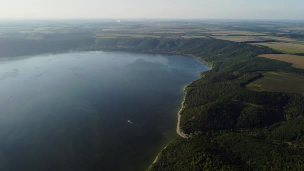 Lot Dronem Nad Zalaną Wioską Bakota Zbiornikiem Wodnym Dniestru Ukrainie — Wideo stockowe