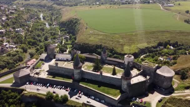 Vedere Aeriană Castelului Istoric Cetatea Kamianets Podilsky Canionul Râului Smotrych — Videoclip de stoc