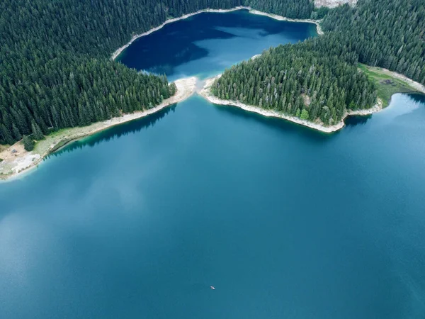 Niesamowity Widok Lotu Ptaka Jezioro Crno Jezero Lub Black Lake — Zdjęcie stockowe
