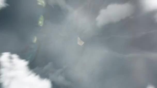 지구는 우주에서 브리지 바베이도스 인디펜던스 광장으로 확대됩니다 구름과 대기를 공간으로 — 비디오