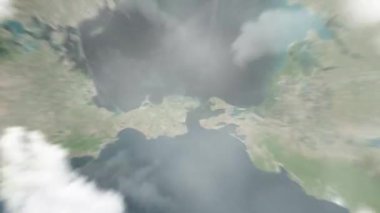 Dünya, uzaydan Kerch, Ukrayna 'ya yakınlaşır. Arkasından bulutlar ve atmosferden uzaya zum geliyor. Uydu görüntüsü. Seyahat girişi