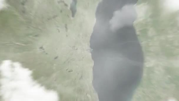 在美国密尔沃基大教堂广场公园 地球从太空放大到密尔沃基 然后通过云层和大气变焦进入太空 卫星视图 旅行介绍 — 图库视频影像