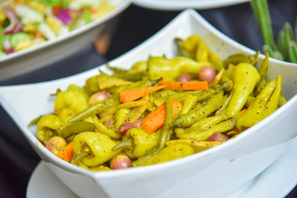 Restoran ve Otel Yemekleri 'nin açık büfe tarzı.