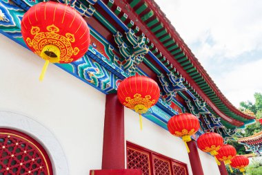 Hong Kong 'daki tarihi Çin tapınağının dışı.