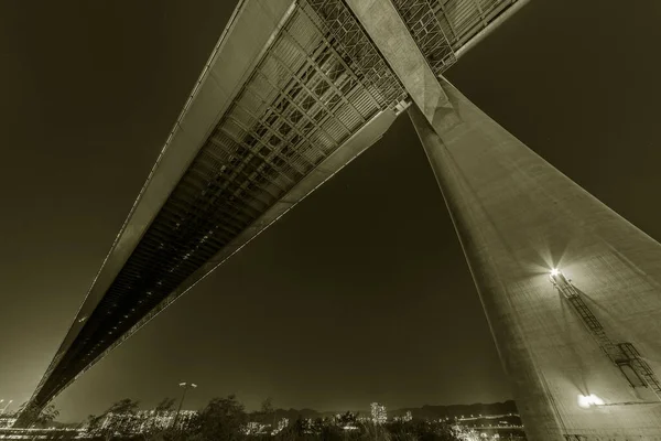 橋の詳細は 下から見た 抽象的背景の構築 — ストック写真