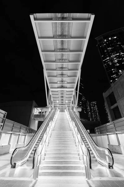 Nachtlandschaft Einer Modernen Rolltreppe Der Innenstadt Von Hongkong — Stockfoto