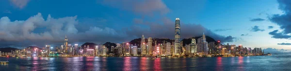 Panorama Victoria Harbor Hongkongu Zmierzchu — Zdjęcie stockowe
