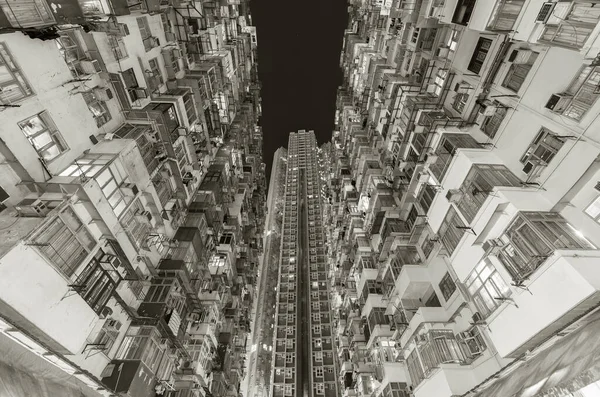 Edifício Residencial Velho Novo Lotado Cidade Hong Kong Noite — Fotografia de Stock