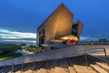 Hong Kong, Çin - 23 Ağustos 2023: Hong Kong şehrinin Batı Kowloon kültür bölgesindeki tarihi Hong Kong Sarayı Müzesi