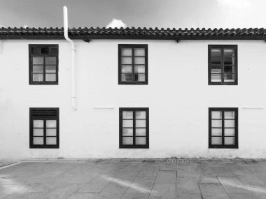 Tarihi binanın dış ve dış cephesi