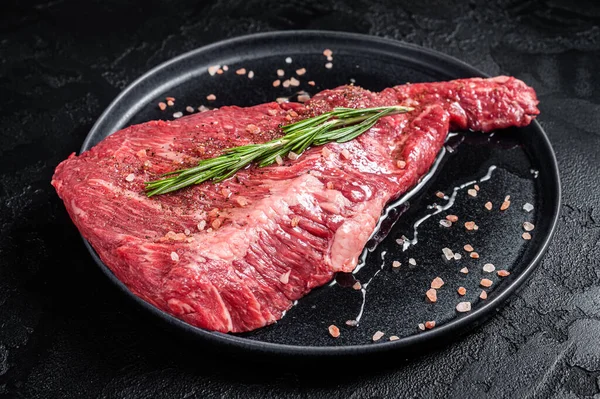 Seasoned Raw Tri Tip Beef Meat Steak Plate Black Background —  Fotos de Stock