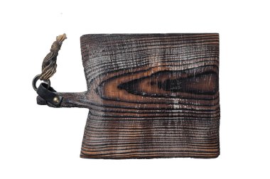 Eski boş kesme tahtasıyla yemek pişirme arka planı. Beyaz arkaplanda izole.