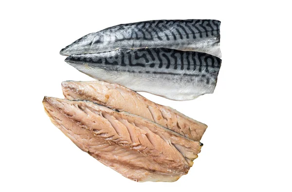 新鲜的切片鲭鱼鱼片鱼 因白人背景而被隔离 — 图库照片