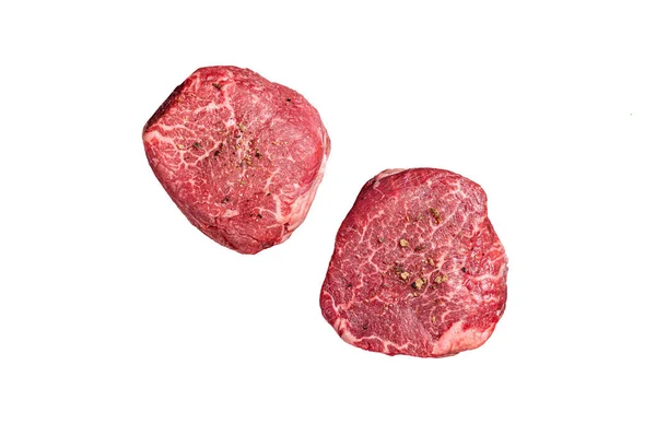 フィレットミニョンビーフステーキ 生乾燥熟成大理石肉 白地に隔離された — ストック写真