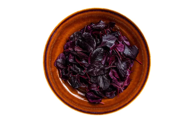 Roher Rubin Oder Mangold Salat Auf Einem Rustikalen Teller Isoliert — Stockfoto