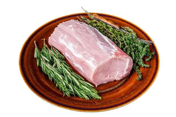新鮮な生の豚ロース肉をタイムとローズマリーで素朴なプレートに 白地に隔離された — ストック写真