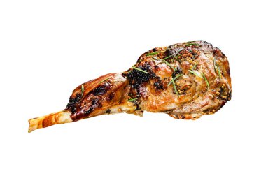 Fırında kuzu budu. Beyaz arkaplanda izole