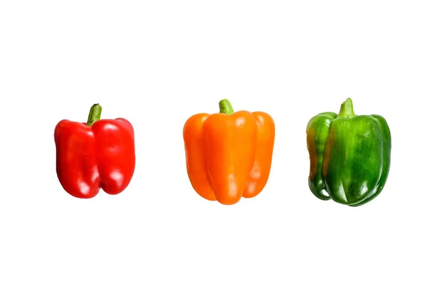 Grüne Orange Und Rote Paprika Isoliert Auf Weißem Hintergrund — Stockfoto