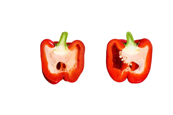 Skär Röd Paprika Två Halvor Isolerad Vit Bakgrund — Stockfoto