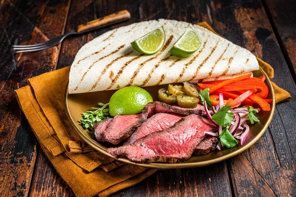 Mexican Fajitas Grilled Beef Steak Vegetables Wooden Background Top View — Stockfoto