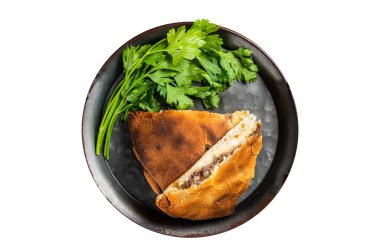 Et dilimli Osetya turtası. Beyaz arkaplanda izole