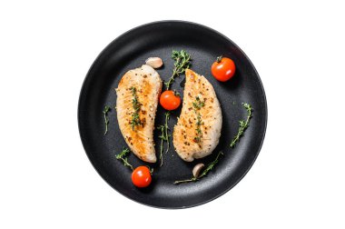 Tavada ızgara hindi eti. Göğüs filetosu. İzole, beyaz arkaplan