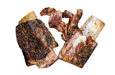 Barbekü, et pirzolası, otlar ve et satırı. Beyaz arkaplanda izole