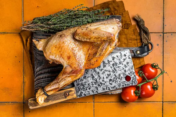 Grilled Guinea Fowl Herbs Spices Butcher Board Cooked Game Bird — Zdjęcie stockowe