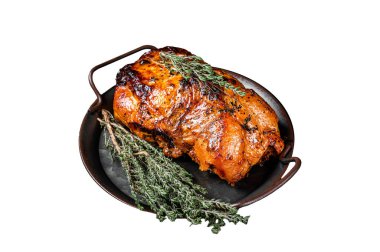 Kekik ve domates soslu kavrulmuş domuz etli börek. Beyaz arkaplanda izole