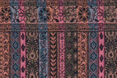 Nepal tekstil geçmişi. Örülmüş etnik kumaş