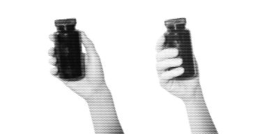 Yarım tonda siyah şişeleri tutan iki el. Posterler ve yazıcı materyalleri için minimalist siyah beyaz grafik tasarımı