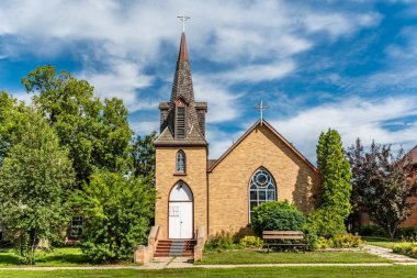 St. Peters Anglikan Kilisesi, 1885 'te inşa edilmiş, Quappelle, SK