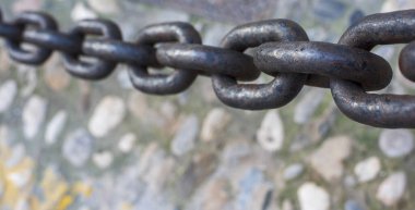 Detail of the links of a large steel chain