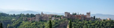 Alhambra ve General hakkında Granada, İspanya 'daki Albaicn' den farklı görüşler.