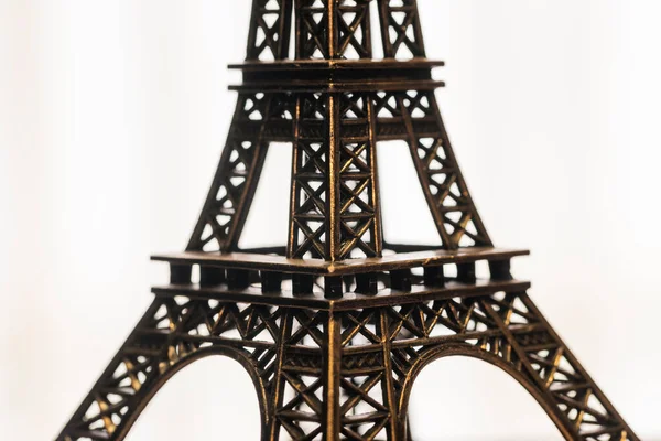 Silhueta Retroiluminada Uma Torre Eiffel Miniatura — Fotografia de Stock