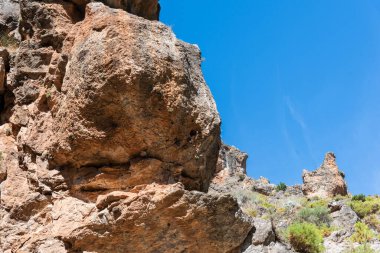 Monachil, Granada İspanya 'daki Sierra Nevada dağlarında kaya oluşumları