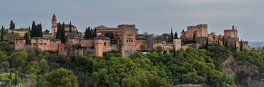 Albaicn, İspanya 'dan Granada' daki Alhambra 'nın farklı panoramik manzarası