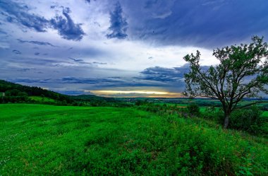 Fırtınada Bavyera 'nın güzel manzaraları. 