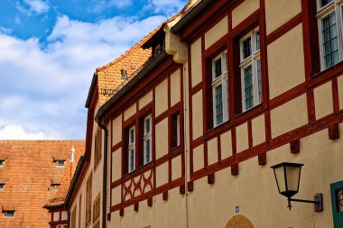 Bamberg şehrinde harika bir gün Yağmurlu bir havada.