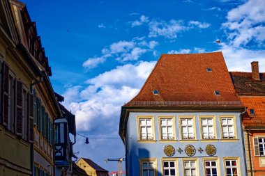 Bamberg şehrinde harika bir gün Yağmurlu bir havada.