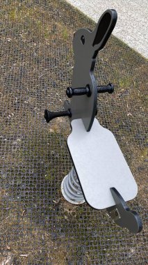 Modern bir çocuk parkına yerleştirilmiş tavşan şeklinde renkli bir yay binicisi. Güvenli açık hava oyunları ve fiziksel aktiviteler için tasarlanan bu araç gereç, küçük çocuklarda denge ve koordinasyon geliştirmeye yardımcı oluyor. Kamu parkında kullanmak için ideal