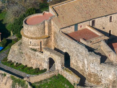 Norman Swabian kalesinin hava manzarası, Vibo Valentia, Calabria, İtalya