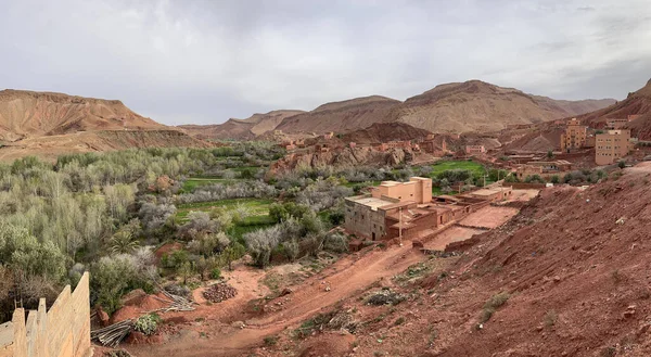 Μαρόκο Αφρική Ένα Από Εντυπωσιακά Χωριά Πηλό Στην Καταπράσινη Κοιλάδα — Φωτογραφία Αρχείου