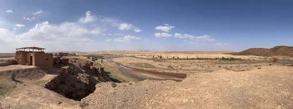 Marrocos África Vista Estrada Panorâmica Deserta Para Ait Benhaddou Vila — Fotografia de Stock
