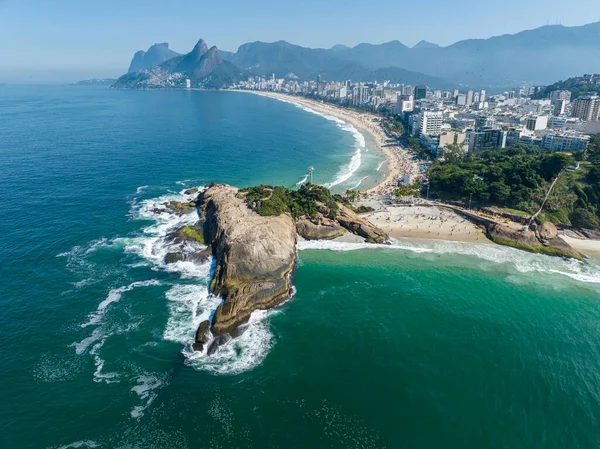 Vista Aérea Rio Janeiro Praia Ipanema Pedra Arpoador Praias Arranha — Fotografia de Stock
