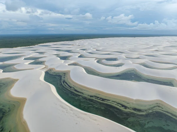 Вид Воздуха Lencois Maranhenses Белые Песчаные Дюны Бассейнами Пресной Прозрачной — стоковое фото