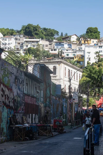 ブラジル リオデジャネイロ 2023 市内中心部に位置し 歴史的なモニュメント 植民地建築 ナイトライフで有名なラパの街並みを望む街のスカイライン — ストック写真