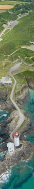 Petit Minou Deniz Feneri 'nin havadan görünüşü, Brest yolu üzerinde, Plouzan komünü Fort du Petit Minou' nun önünde duran bir deniz feneridir. Kıyı şeridi. Fransa