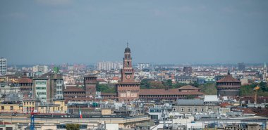 Castello Sforzesco (Sforza 'nın Kalesi) İtalya' nın kuzeyinde Milano 'da bulunan bir ortaçağ kalesidir. 04-12-2025. 15. yüzyılda Milan Dükü Francesco Sforza tarafından inşa edilmiştir.